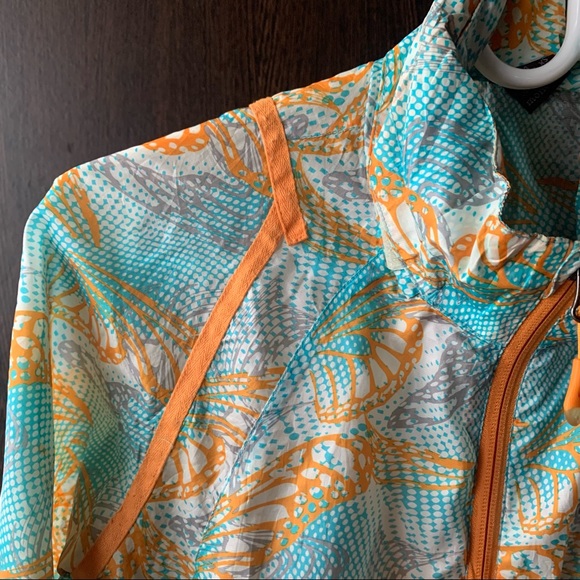 Mont bell wind breaker - Picture 3 of 5